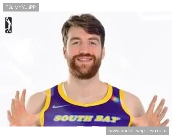 湖人新星蒂米首次轮换轰21+4，双向合同展现超值潜力